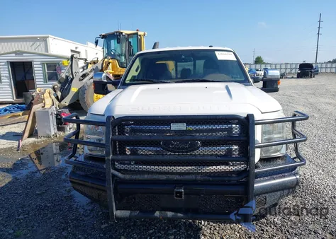 2012 Ford F-250 Lariat z USA, uszkodzony, nr VIN 1FT7W2BT4CEB80588